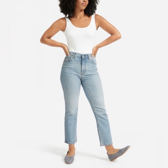 Everlane Denim - Everlane The Cheeky Bootcut Jean - Size 32 Crop - Light Wash